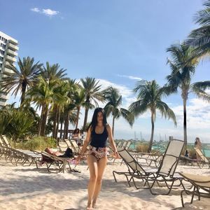 Meet your Posher, Romelyn